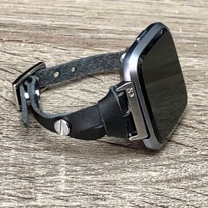 Black Slim Leather Strap Bracelet for Fitbit Versa